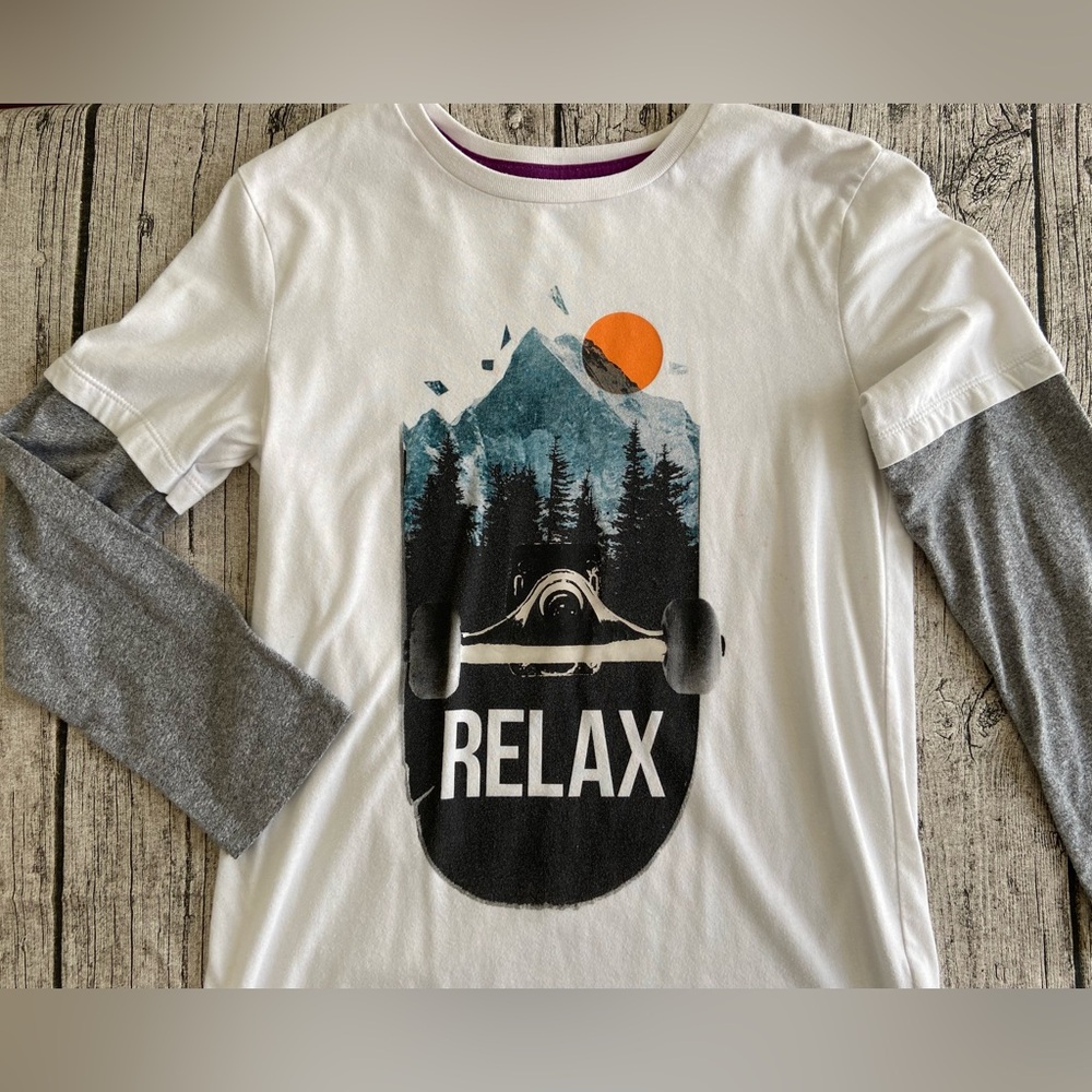 Old Navy boys long sleeve tee. Size XL (14-16)